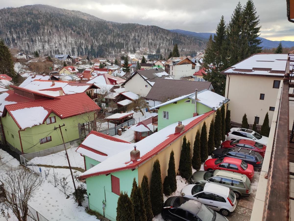 Hotel Iri بوستين المظهر الخارجي الصورة